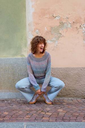 Knitting set Top-Down Sweater PARADISE with knitting instructions in garnwelt box in size S