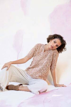 Knitting set Short-sleeved sweater  with knitting instructions in garnwelt box