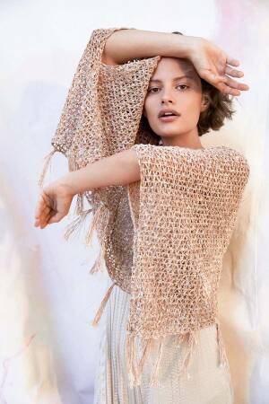 Strickset Weiter Pullunder Lang Yarns CELESTE mit Anleitung in garnwelt-Box
