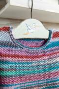 Strickset Kleidchen Lang Yarns MERINO  BEBE COLOR mit Anleitung in garnwelt-Box