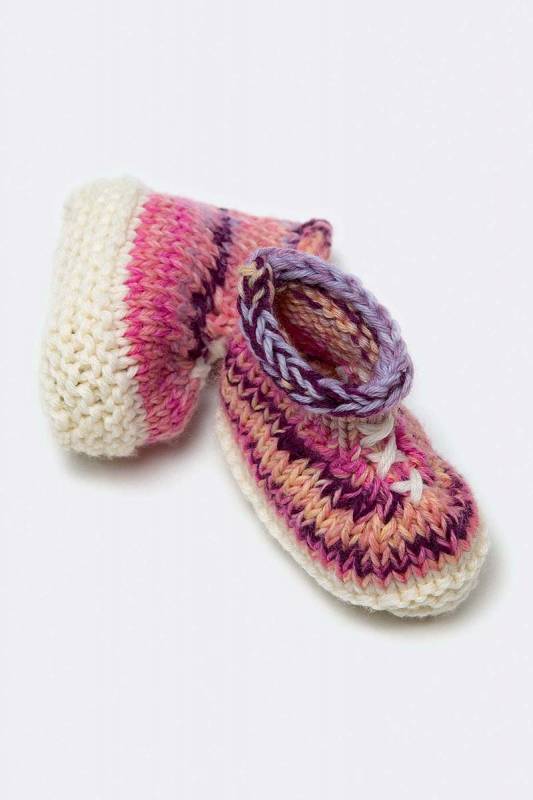 Knitting set Baby boots MERINO 200 BEBE with knitting instructions in garnwelt box in size 56