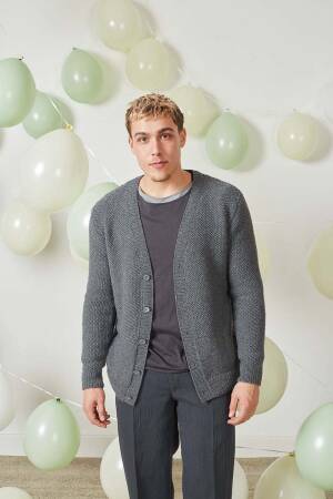 Strickset Jacke Lang Yarns LAMBSWOOL ADAM mit Anleitung in garnwelt-Box
