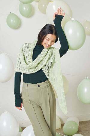 Strickset Dreiecktuch Lang Yarns REGINA BERTINA mit Anleitung in garnwelt-Box