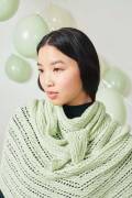 Knitting set Triangular shawl REGINA with knitting instructions in garnwelt box in size ca 66 x 194 cm