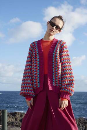 Strickset Cardigan WAD WOOLADDICTS GLORY MERMAID SOUL mit Anleitung in garnwelt-Box