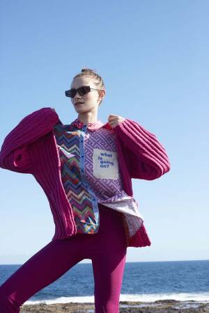 Strickset Cardigan WAD WOOLADDICTS HONESTY MAKE WAVES mit Anleitung in garnwelt-Box