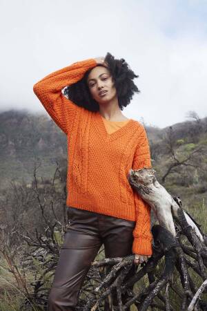 Knitting set Sweater  with knitting instructions in garnwelt box