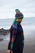 Strickset Scarf with hood WAD WOOLADDICTS MYSTERY BE A RAINBOW mit Anleitung in garnwelt-Box DG