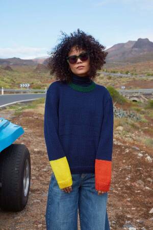 Knitting set Sweater POSEIDON with knitting instructions in garnwelt box in size S