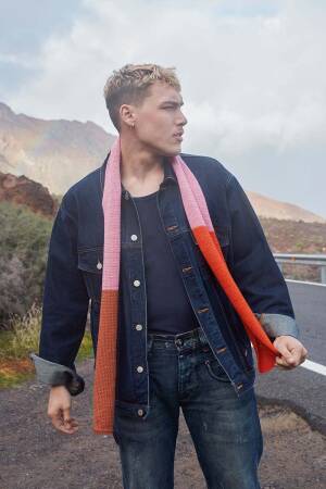 Strickset Schal Lang Yarns Poseidon QUINCY mit Anleitung in garnwelt-Box ca 22 x 145 cm