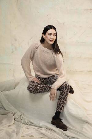 Strickset Pullover Top Down Lang Yarns Cashmere Light FABIENNE mit Anleitung in garnwelt-Box S