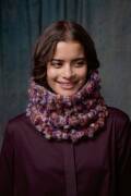 Knitting set  MUSE with knitting instructions in garnwelt box in size ca 69 x 36 cm