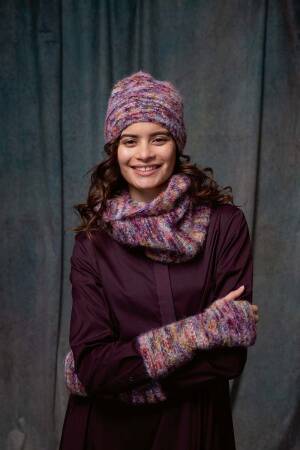 Strickset Stulpen Lang YarnsMuse ANGELICA mit Anleitung in garnwelt-Box