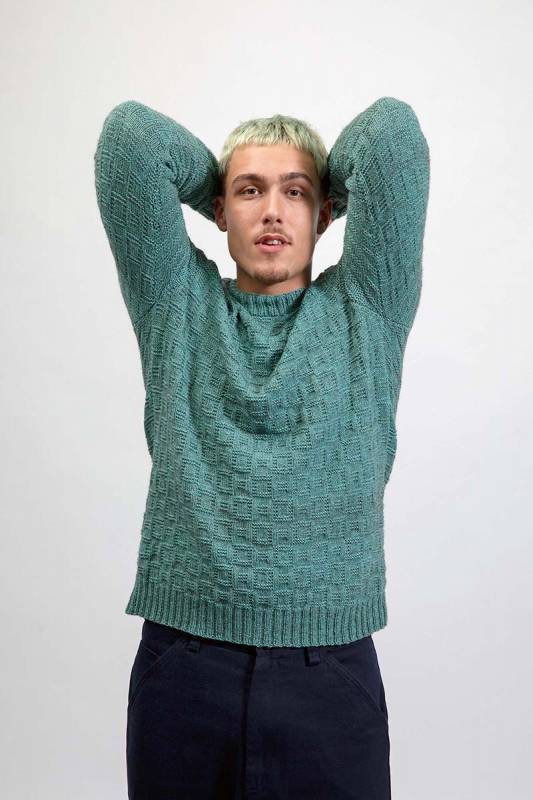 Knitting set Mens sweater VAYA with knitting instructions in garnwelt box
