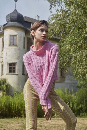 Strickset Sweater WAD WOOLADDICTS Bliss SPREAD LOVE mit Anleitung in garnwelt-Box S