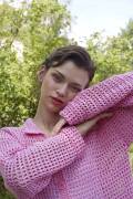 Strickset Crocheted cardigan WAD WOOLADDICTS Sunshine FLOWER FIELD mit Anleitung in garnwelt-Box