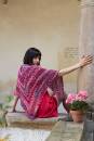 Strickset Crocheted triangular shawl WAD WOOLADDICTS Artsy FIND YOUR RAINBOW mit Anleitung in garnwelt-Box ca 74 x 150 cm