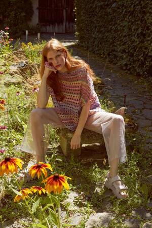 Strickset Pullunder Lang Yarns Secret Garden KIMBERLEY mit Anleitung in garnwelt-Box