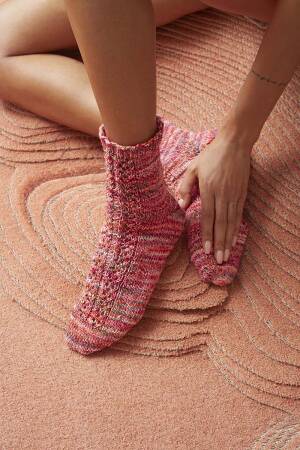 Strickset Sneakers Lang Yarns Footprints SOLE MATES mit Anleitung in garnwelt-Box