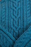 Strickset Zopfpullover Lang Yarns Poseidon ULLI mit Anleitung in garnwelt-Box 104-110