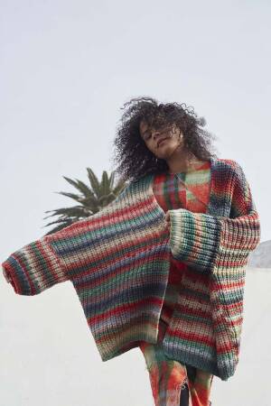 Strickset Jacke WAD WOOLADDICTS Mystery SPECTRAL SYMPHONY mit Anleitung in garnwelt-Box