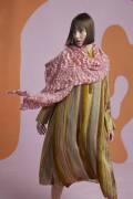 Strickset Schultertuch Lang Yarns Muse NERIAH mit Anleitung in garnwelt-Box