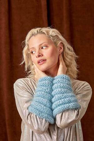 Strickset Stulpen Lang Yarns Delizia KIRA mit Anleitung in garnwelt-Box