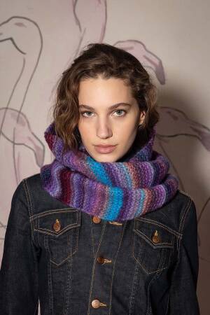 Strickset Loop Lang Yarns Cloud YAIRA mit Anleitung in garnwelt-Box ca 36 x 70 cm