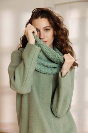 Strickset Loop Lang YarnsCashmere Premium BRIONNA mit Anleitung in garnwelt-Box ca 69 x 36 cm