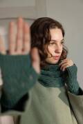 Strickset Fingerlose Handschuhe Lang YarnsCashmere Lace BETH mit Anleitung in garnwelt-Box