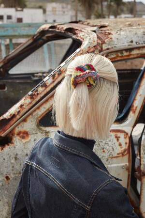 Strickset Scrunchies Lang Yarns Move MOVE UP mit Anleitung in garnwelt-Box