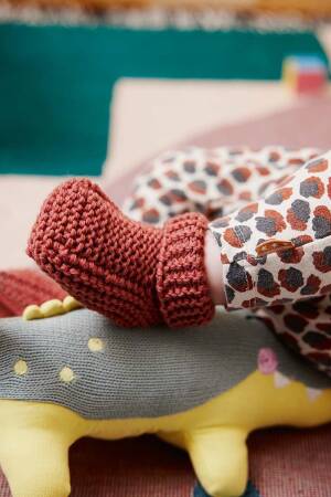 Strickset Schühchen Lang Yarns Merino  Bébé KAYSA mit Anleitung in garnwelt-Box 74