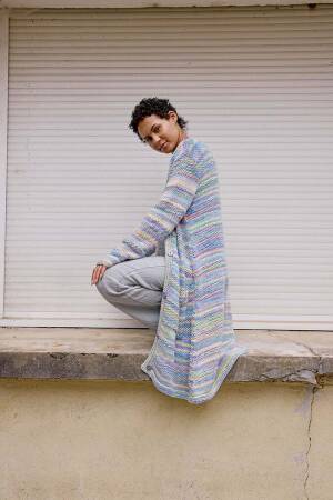 Strickset Jacke Lang Yarns Lisboa QESRA mit Anleitung in garnwelt-Box S