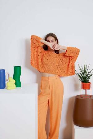 Knitting set Cropped sweater LINO with knitting instructions in garnwelt box