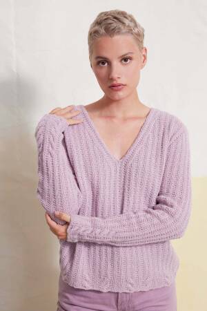 Knitting set Sweater REGINA with knitting instructions in garnwelt box