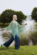 Strickset Poncho WAD WOOLADDICTS Footprints WIND-KISSED mit Anleitung in garnwelt-Box one size