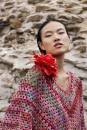 Strickset Gehäkelter Poncho WAD WOOLADDICTS Artsy INNER COMPASS mit Anleitung in garnwelt-Box