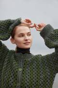 Strickset Jacke WAD WOOLADDICTS Memory IN THE MOMENT mit Anleitung in garnwelt-Box