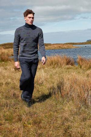 Knitting set Mens sweater Lang Yarns Donegal Woolen Spun EAMON with knitting instructions in garnwelt box