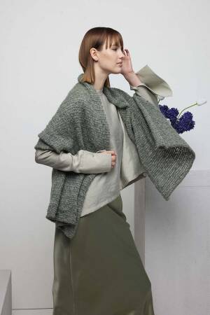 Knitting set Scarf Lang Yarns Piuma / Lace Odette with knitting instructions in garnwelt box