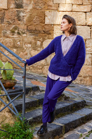 Knitting set Wrap jacket WAD WOOLADDICTS Desire LOCAL FAVORITE with knitting instructions in garnwelt box