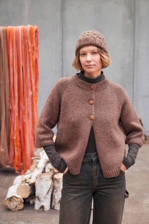 Strickset Jacke Lang Yarns Naturalis NATHALIE mit Anleitung in garnwelt-Box