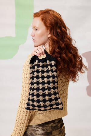 Knitting set Bag Lang Yarns Lame Soft Ira with knitting instructions in garnwelt box