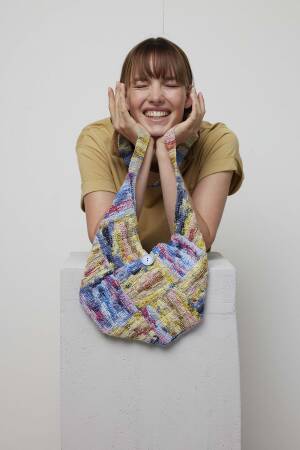 Ensemble de tricot Sac au crochet FIESTA avec instructions de tricotage dans une boîte garnwelt en taille ca 28x20 cm