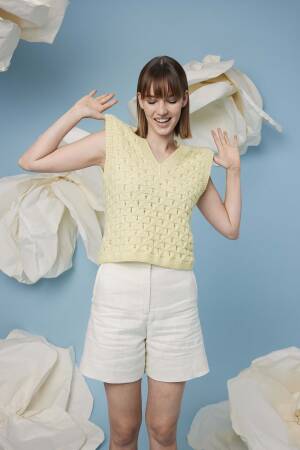 Ensemble de tricot Pull sans manches REGINA avec instructions de tricotage dans une boîte garnwelt en taille S-M
