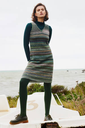 Knitting set Dress INFINITY with knitting instructions in garnwelt box in size S