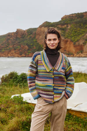 Knitting set Cardigan INFINITY with knitting instructions in garnwelt box in size S-M