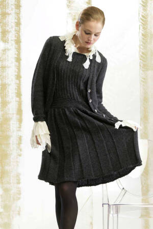 Strickset Faltenkleid Lang Yarns BABY ALPACA mit Anleitung in garnwelt-Box XL