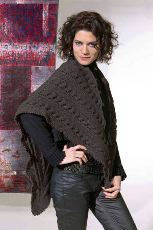 Knitting set Three corner shawl  with knitting instructions in garnwelt box