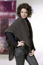 Knitting set Three corner shawl  with knitting instructions in garnwelt box